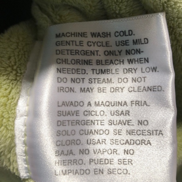 Kristen Blake - Picture 3 of 5